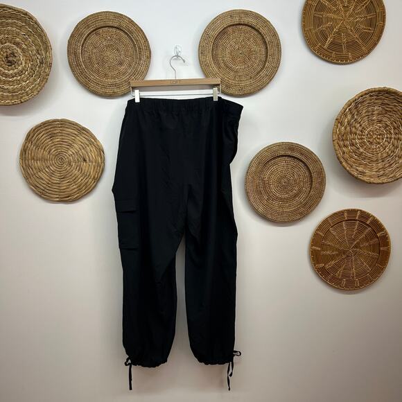 Old Navy Active Black Stretchtech Cargo Athletic Pant Jogger Plus Size 2X - Picture 2 of 5